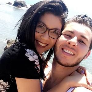 Meet your Posher, Candess